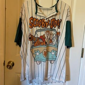 Oversized Scooby-Doo T-shirt